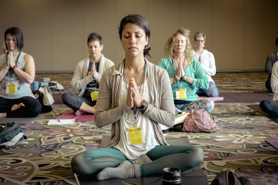 Clase de yoga para principiantes